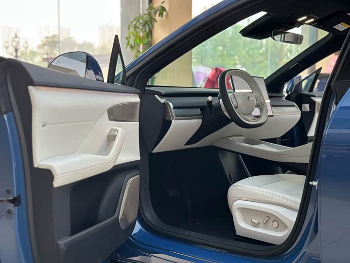 Фото 3 - Nio Onvo L60