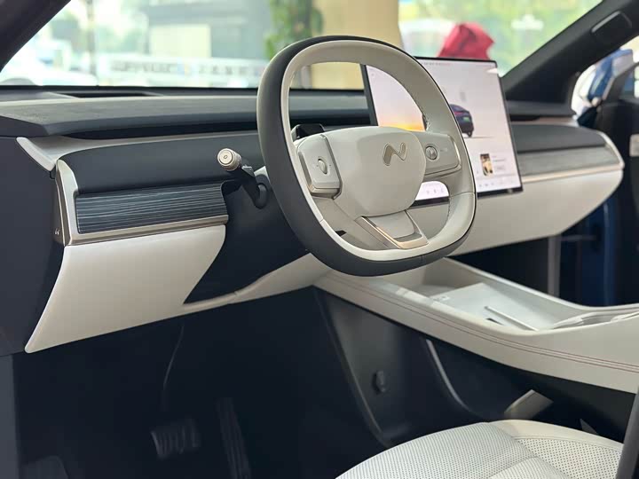 Фото 6 - Nio Onvo L60