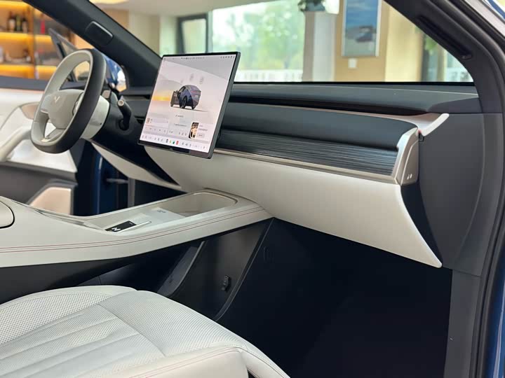 Фото 7 - Nio Onvo L60