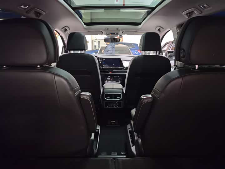 Фото 12 - Volkswagen Talagon