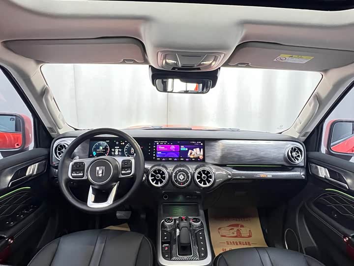 Фото 13 - Tank 300