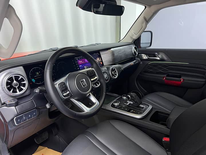 Фото 4 - Tank 300