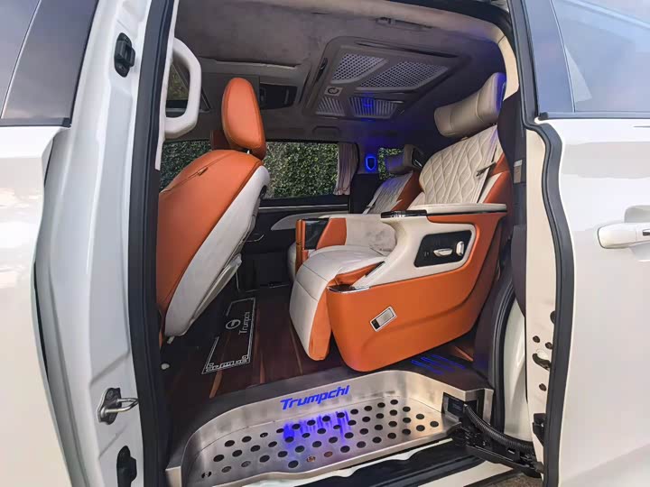 Фото 5 - GAC Trumpchi M8