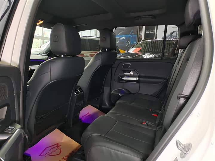 Фото 13 - Mercedes-Benz GLB-Class