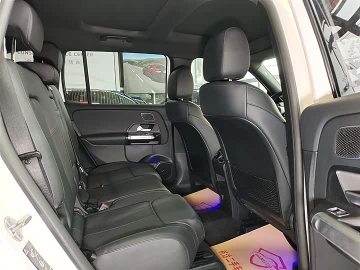 Фото 15 - Mercedes-Benz GLB-Class