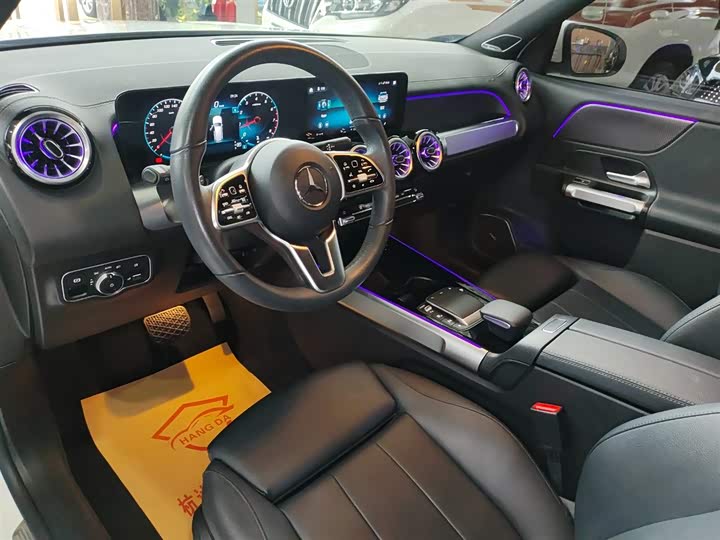 Фото 7 - Mercedes-Benz GLB-Class