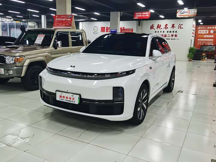 Фото 1 - LiXiang L7