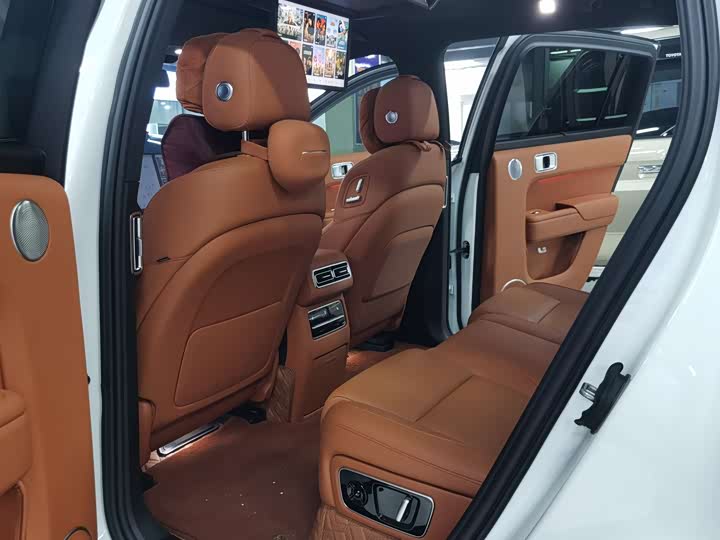 Фото 12 - LiXiang L7