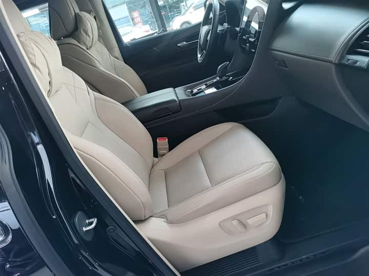 Toyota Alphard 2024 2024款 双擎 2.5L 尊贵版