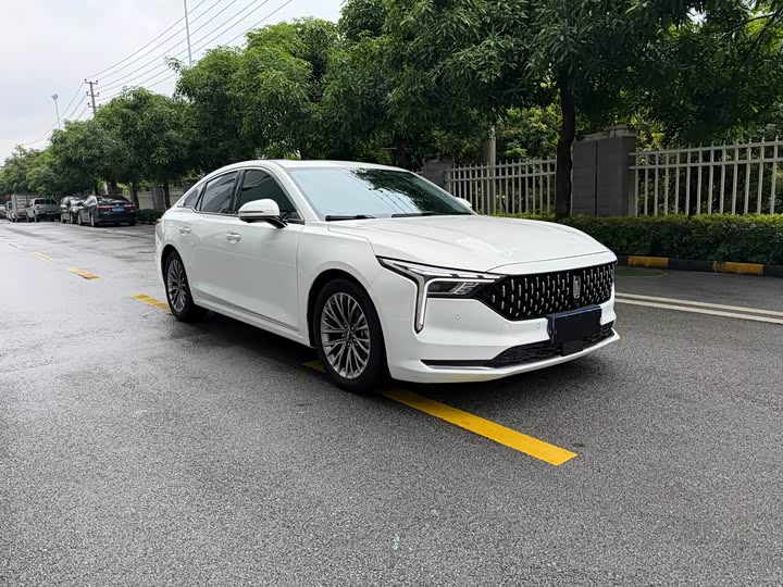 Фото 3 - Bestune B70