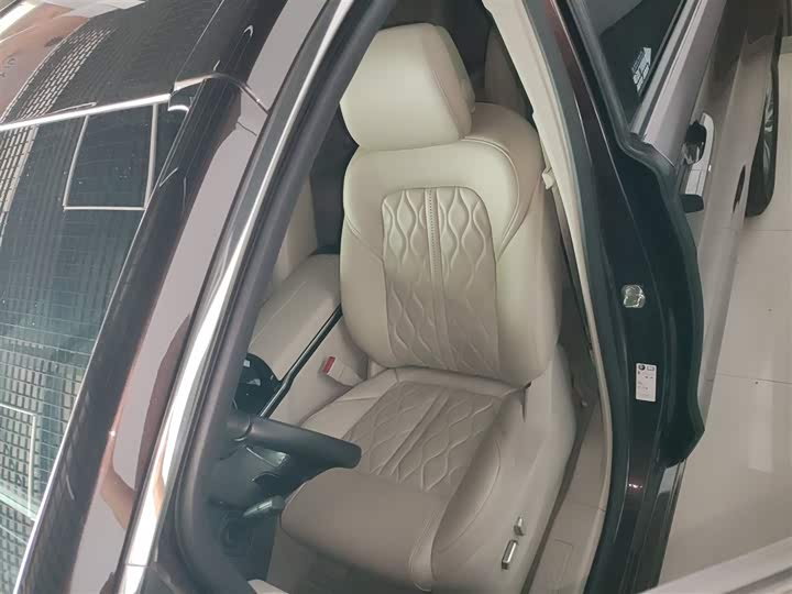 Фото 14 - Buick GL8 ES