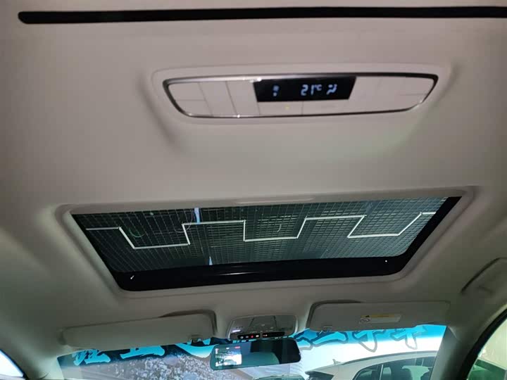 Фото 17 - Buick GL8 ES