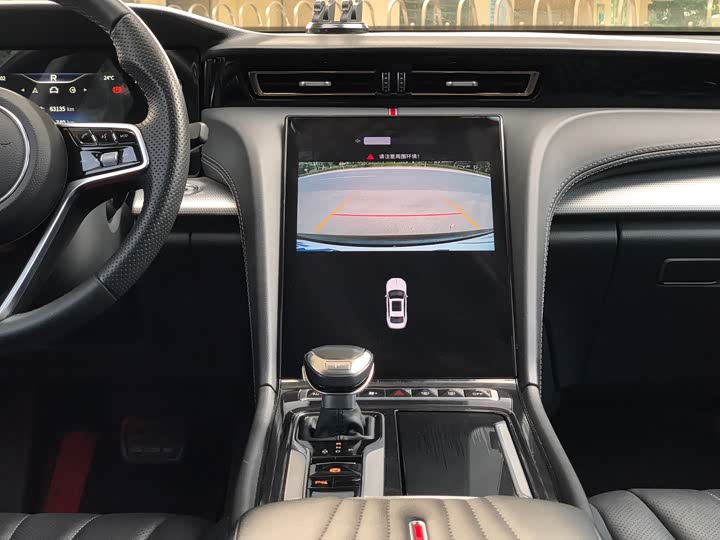 Фото 20 - Hongqi H5