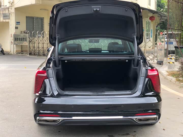 Фото 25 - Hongqi H5