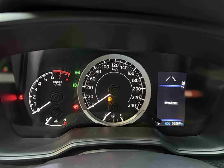 Фото 14 - Toyota Corolla