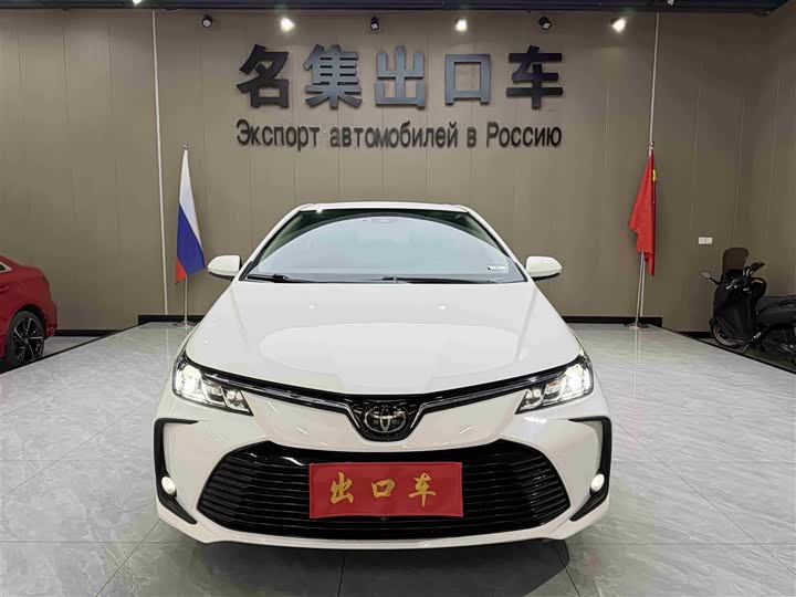 Фото 2 - Toyota Corolla