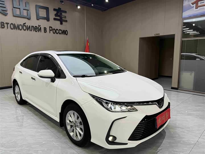 Фото 3 - Toyota Corolla