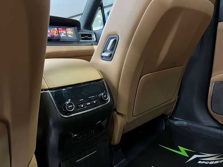 Фото 11 - LiXiang One