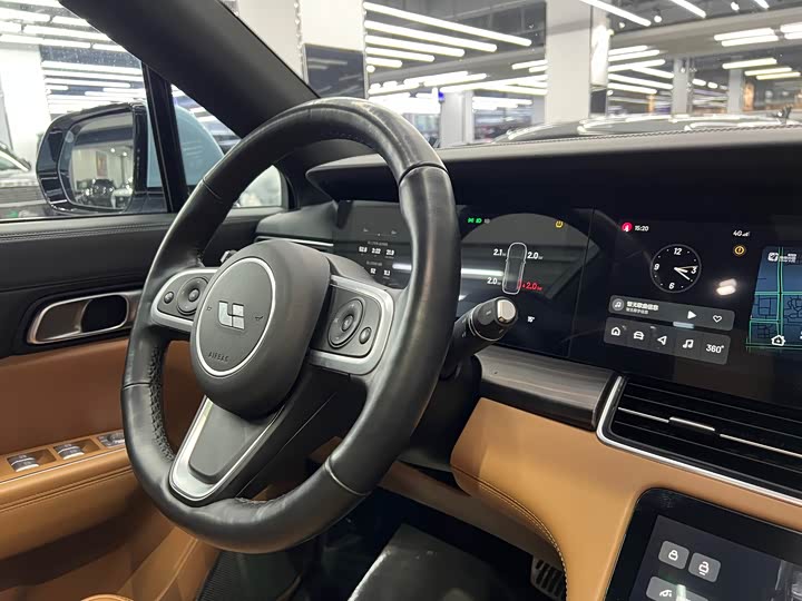 Фото 17 - LiXiang One