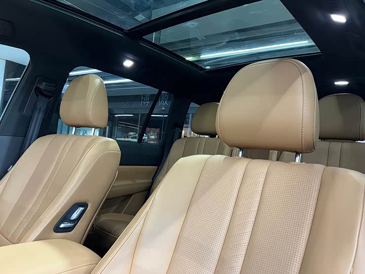 Фото 8 - LiXiang One