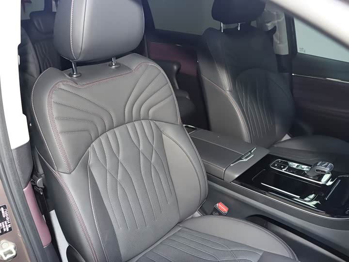 Фото 10 - GAC Trumpchi M8