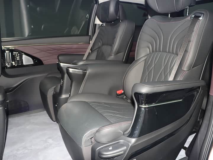 Фото 13 - GAC Trumpchi M8