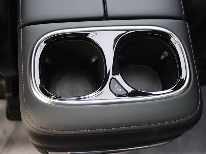 Фото 21 - GAC Trumpchi M8