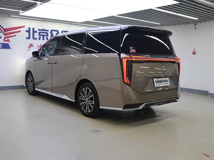 Фото 28 - GAC Trumpchi M8