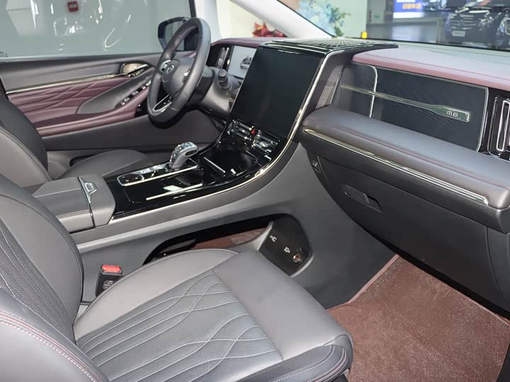 Фото 6 - GAC Trumpchi M8