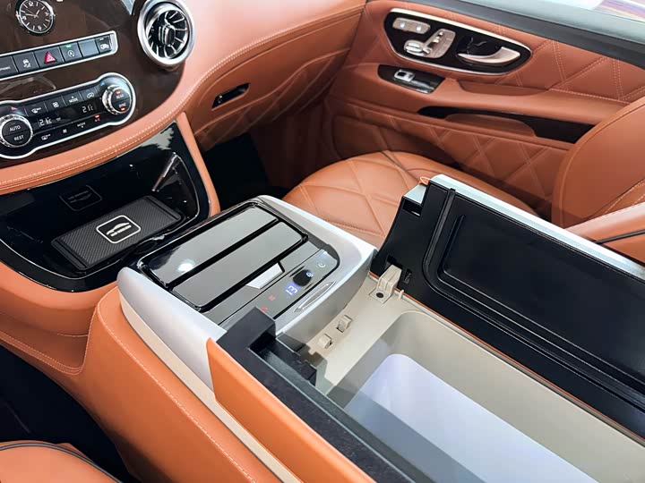 Фото 12 - Mercedes-Benz Vito