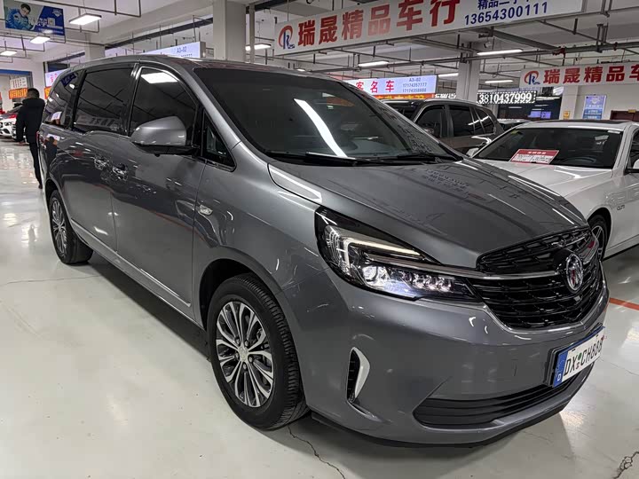 Фото 3 - Buick GL8 ES