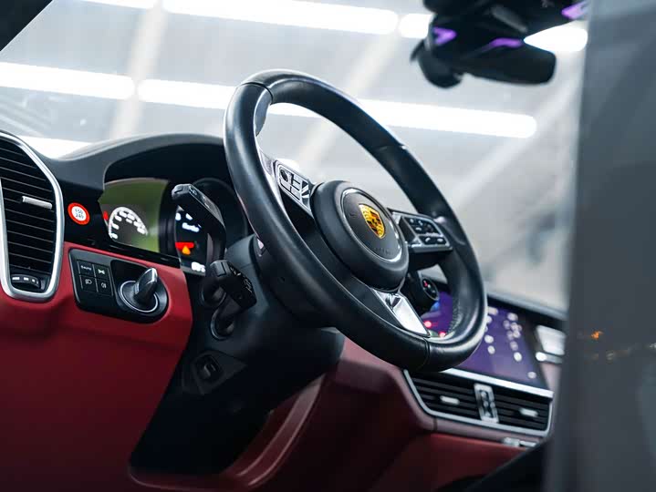 Фото 17 - Porsche Cayenne