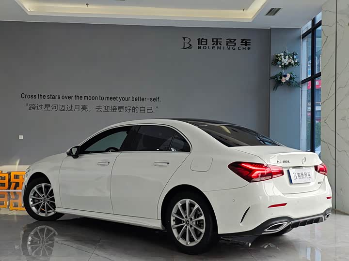 Фото 15 - Mercedes-Benz A-Class