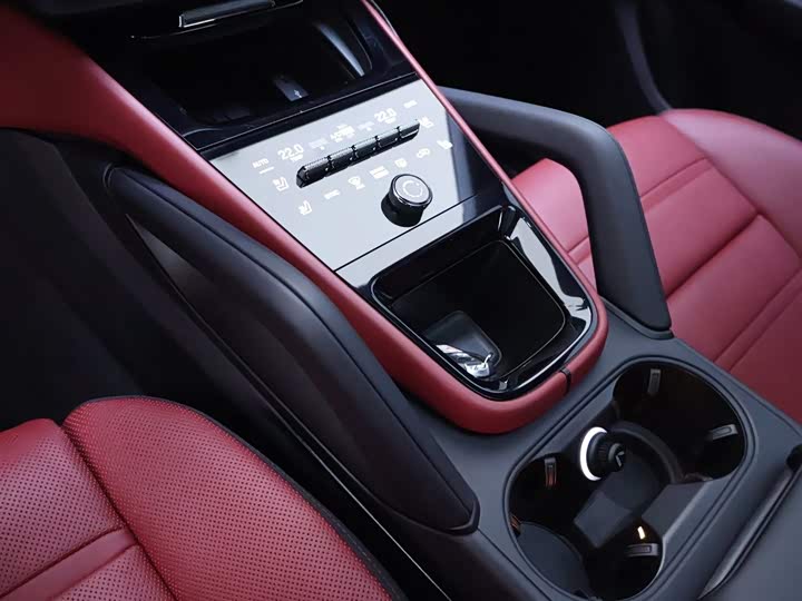 Фото 14 - Porsche Cayenne