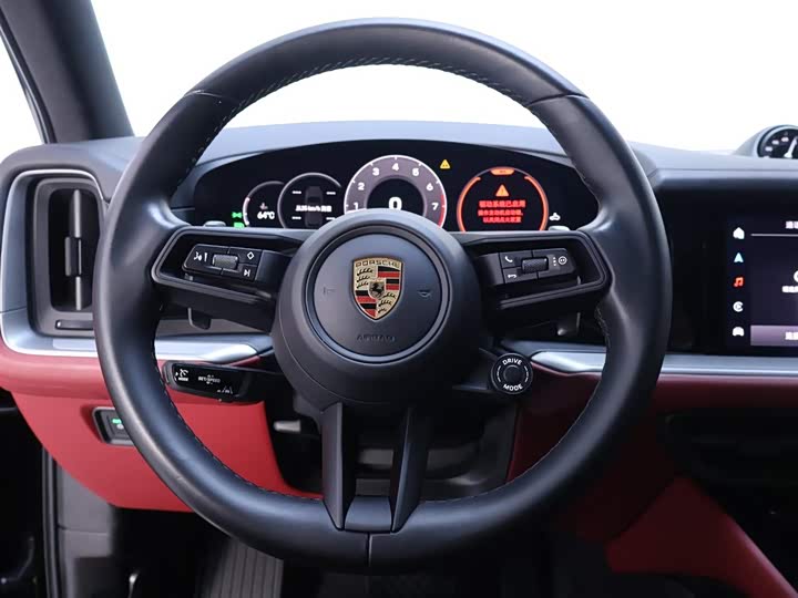 Фото 18 - Porsche Cayenne