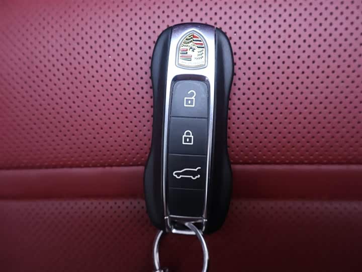 Фото 27 - Porsche Cayenne