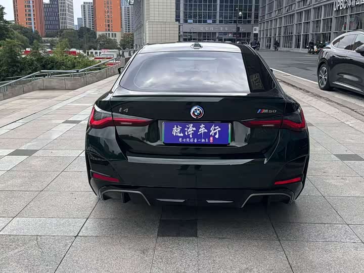 Фото 5 - BMW i4