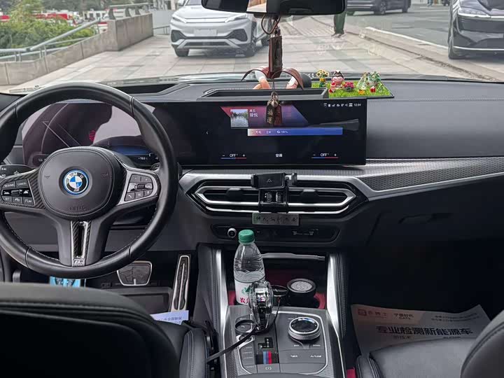 Фото 6 - BMW i4