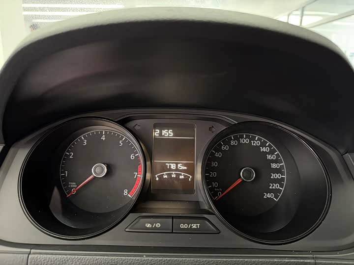 Фото 6 - Volkswagen Lavida