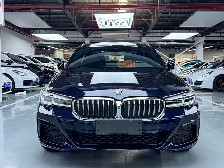 Фото 3 - BMW 5 Series