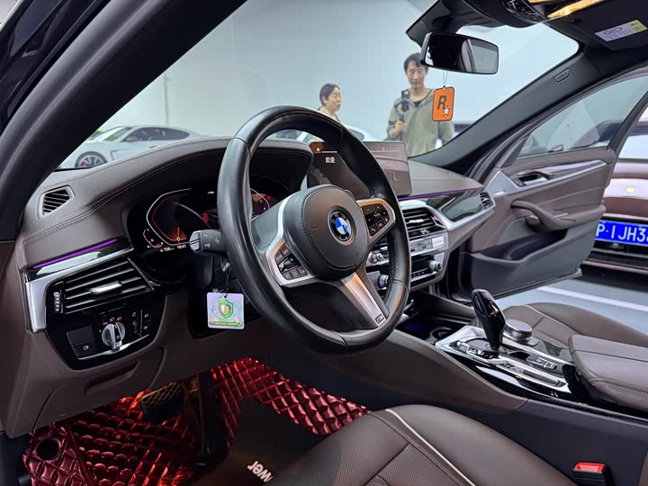 Фото 6 - BMW 5 Series