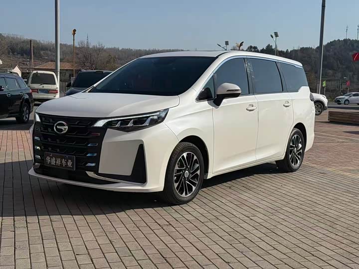 Фото 2 - GAC Trumpchi M6