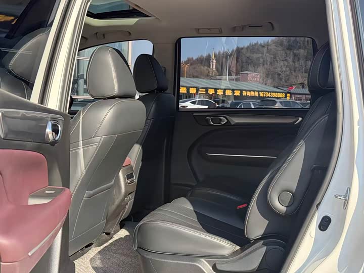 Фото 6 - GAC Trumpchi M6