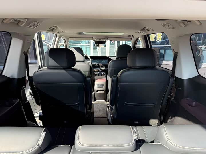 Фото 7 - GAC Trumpchi M6