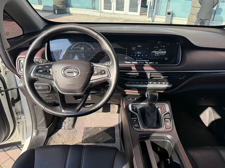 Фото 9 - GAC Trumpchi M6