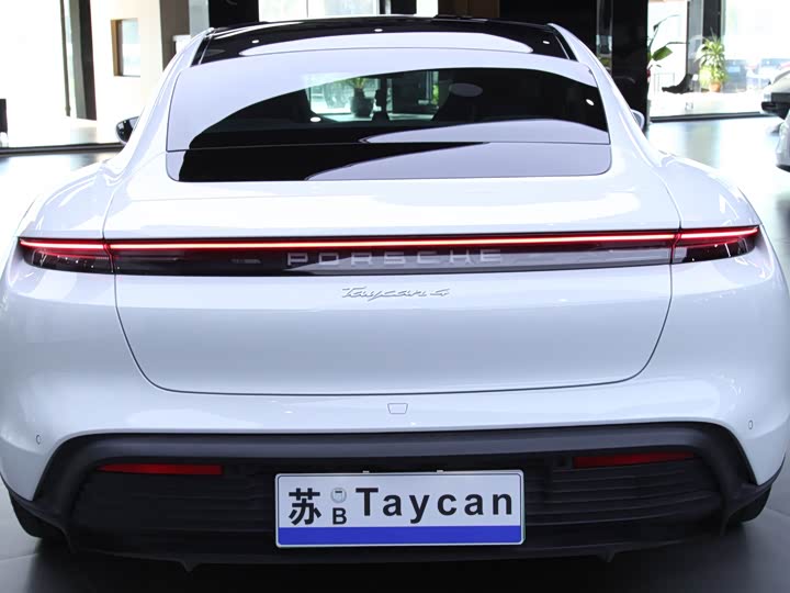 Фото 5 - Porsche Taycan