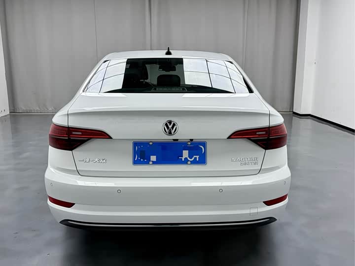 Фото 12 - Volkswagen Sagitar L