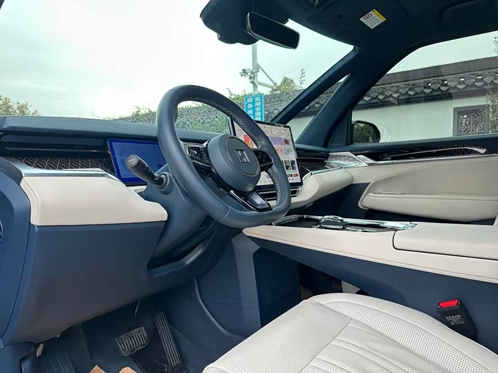 Фото 8 - Zeekr 009