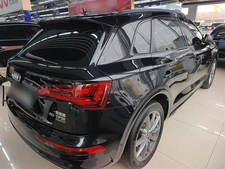 Фото 4 - Audi Q5L