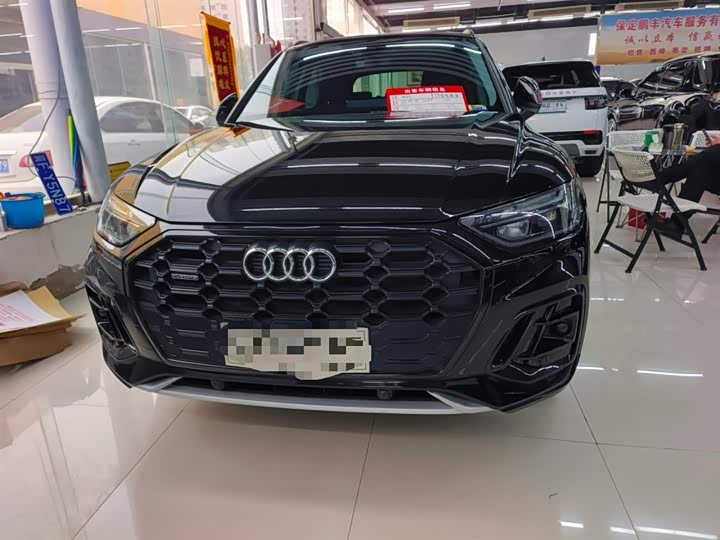 Фото 7 - Audi Q5L